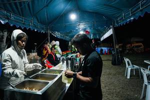 BIB: 
                            <button type="button" onclick="openModal(28154359)" class="btn btn-primary btn-sm float-right btn-popup" data-toggle="modal" data-target=".modal-high-quality">
                        <i class="fas fa-shopping-cart"></i> Add to Cart
                    </button>
                                            <button type="button" onclick="isThisMe(28154359, true)" class="btn btn-success btn-sm float-right btn-popup btn-isme hidden" data-toggle="tooltip" data-placement="bottom" title="นี่คือรูปของคุณใช่ไหม คลิกที่นี่เพื่อเอาเข้าอัลบั้ม">
                        <i class="fas fa-plus"></i> Add to album
                    </button>
                    <button type="button" onclick="isThisMe(28154359, false)" class="btn btn-warning btn-sm float-right btn-popup btn-isnotme hidden">
                        <i class="fas fa-ban"></i> Remove from album
                    </button>